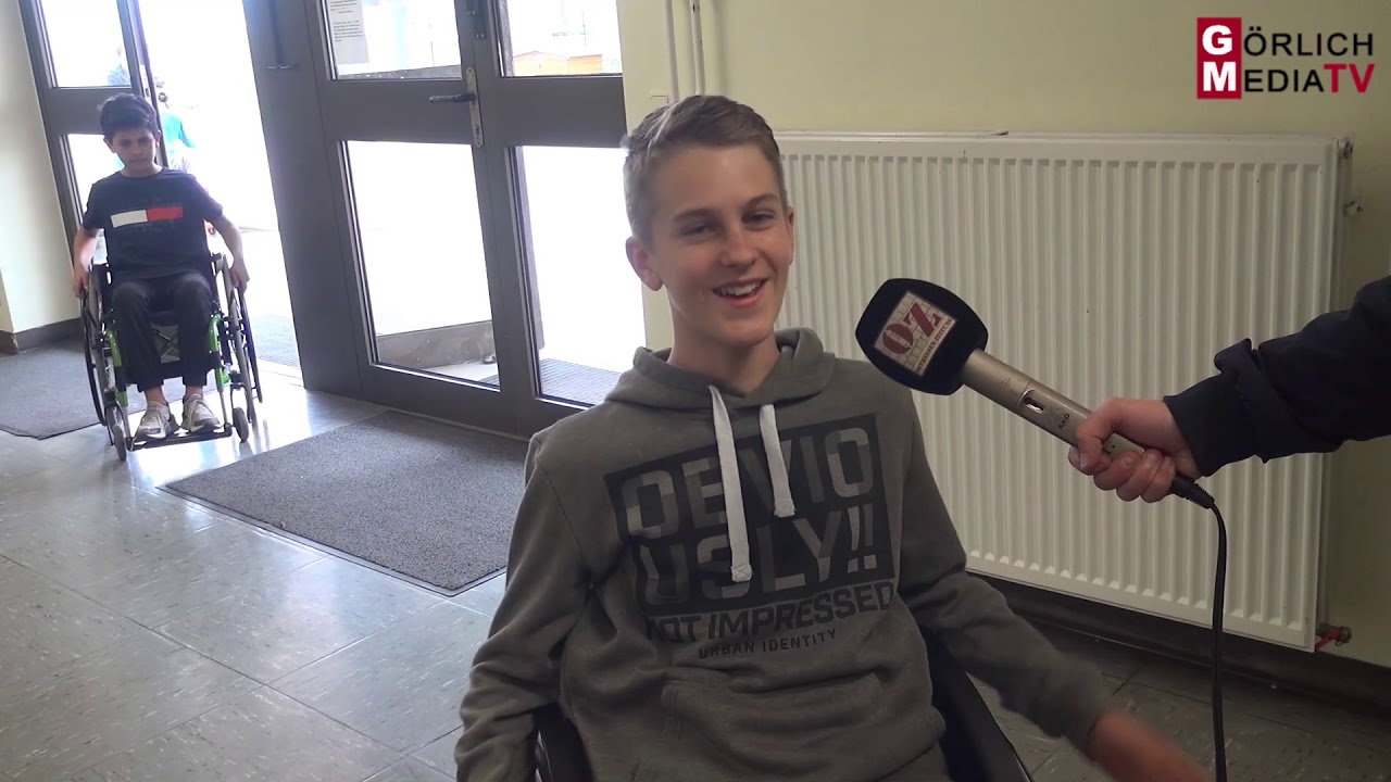 Ein Experiment - Stein-Schüler im Rollstuhl durch Fulda – Begeisterung, Spaß und Angst