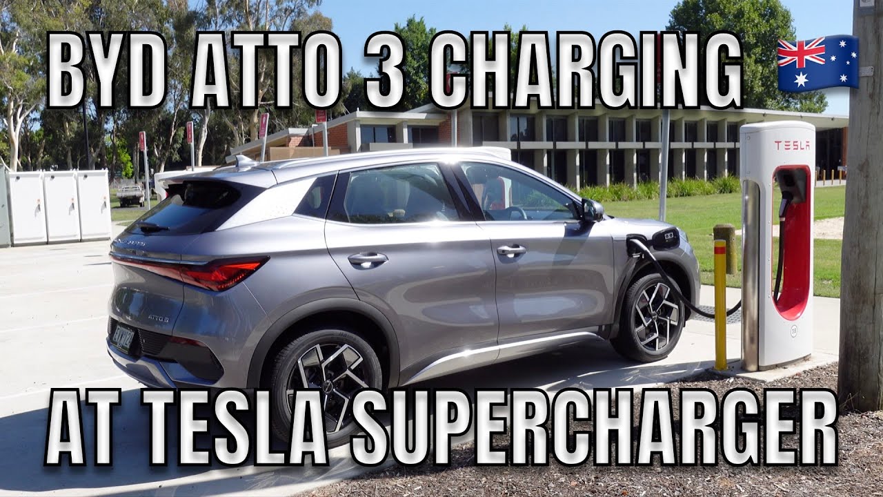BYD ATTO 3 заряжается на Tesla Supercharger в Австралии | Февраль 2023 г.