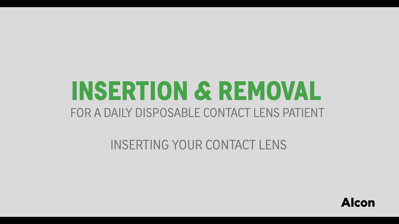 How to easily insert and remove your Alcon DAILIES&reg; contact lenses