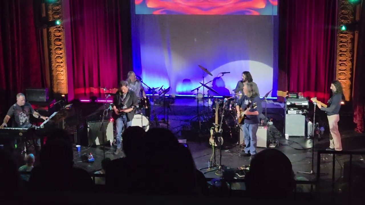 SPLINTERED SUNLIGHT 3/6/26 Dancin in the streets. The Mauch Chunk Opera House PA.