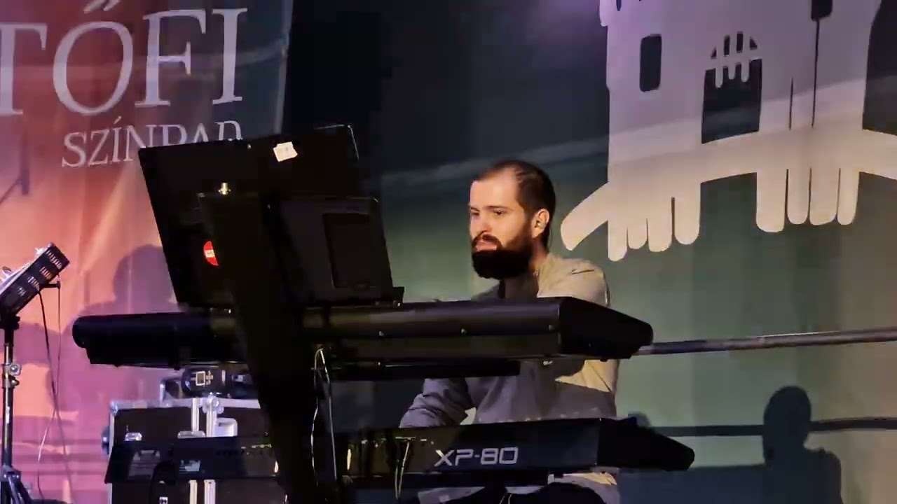LETSHOW BAND- Megüssem, Vagy Ne Üssem  (live K.M.N. Bánffy udvar Cluj RO aug2023)