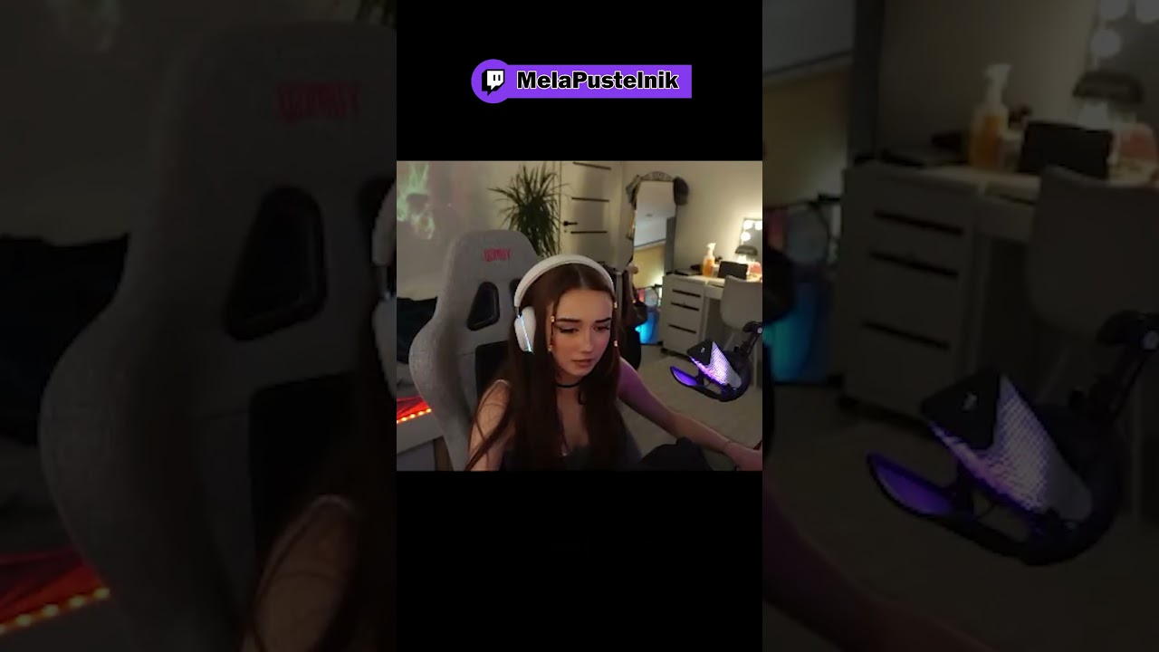 MELA VS ŁADOWARKA TATY #funny #melapustelnik #egirl