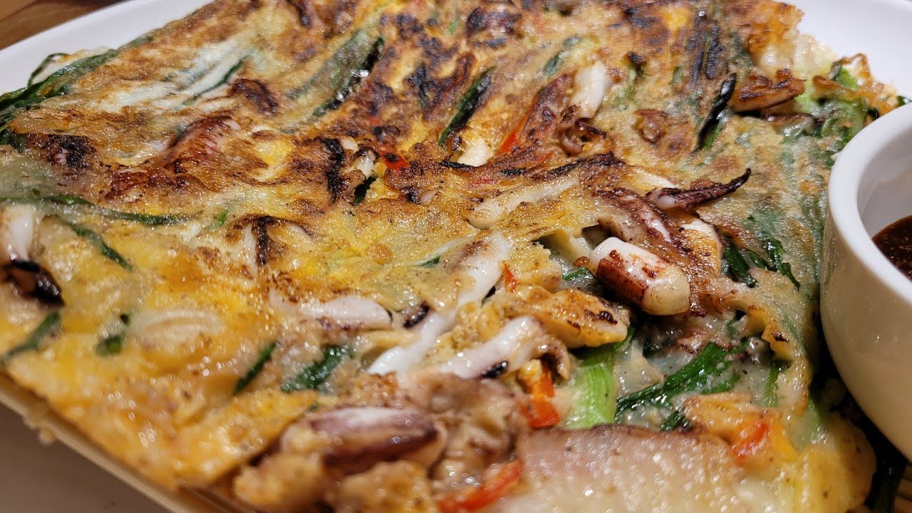#오징어#해물 파전   #KOREANFOOD#KOREANFOODRECIPES#韓国料理#韓国家庭料理#韩国家常菜#韩国料理菜谱#쪽파#파전#해물파전#술안주#チヂミ#パジョン