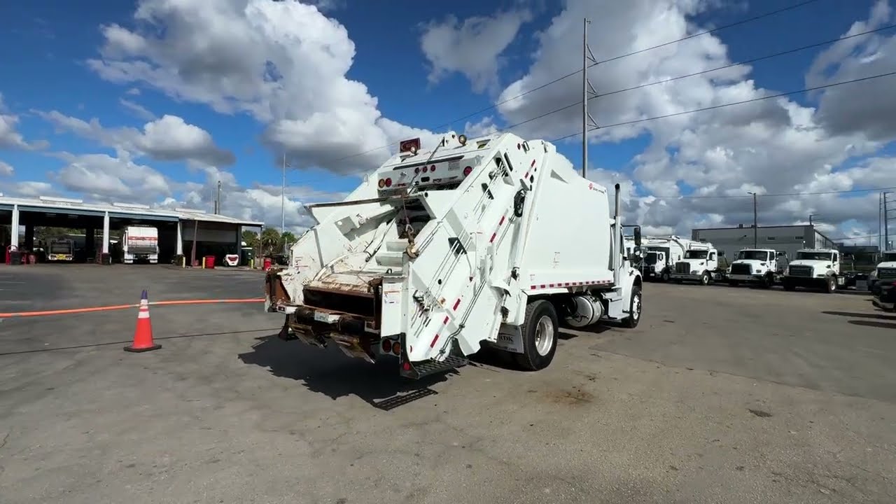 2024 Freightliner M2 106 20 Yd Pac Mac Rear Loader Garbage Truck - 109297