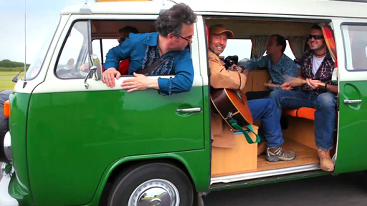 Indian Summer - The Saw Doctors (Official Video)