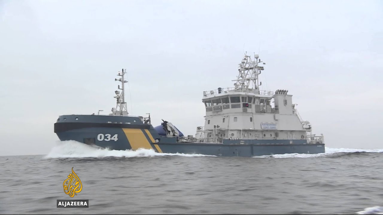Refugees cross dangerous waters between Denmark and Sweden