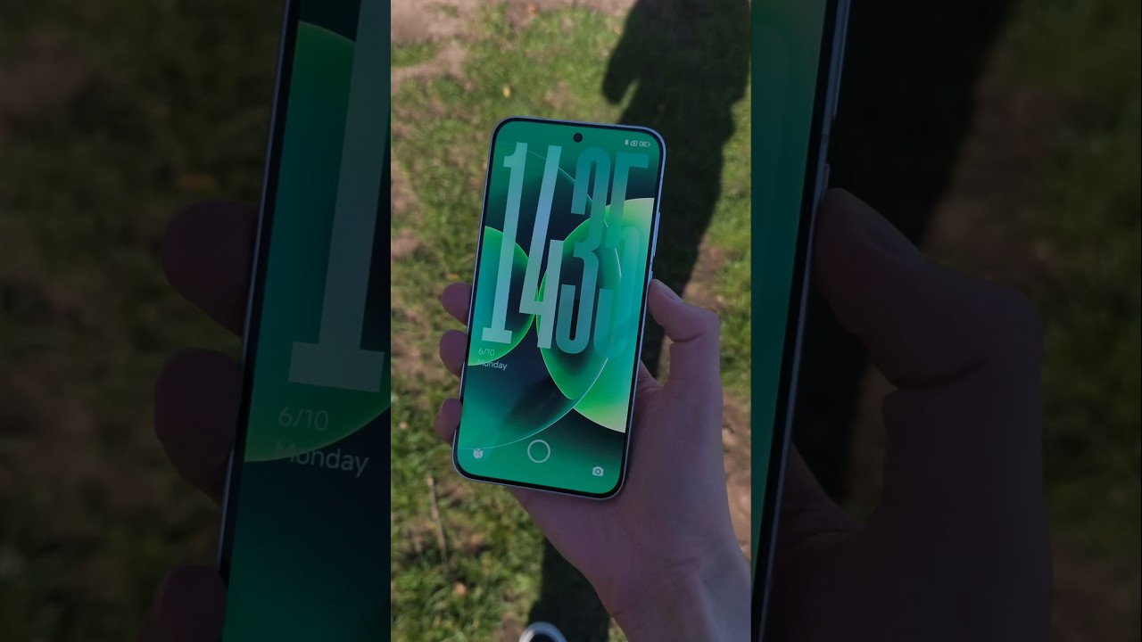 The Poco F7 Has A CRAZY Bright Display! #xiaomi #poco #smartphone #tech