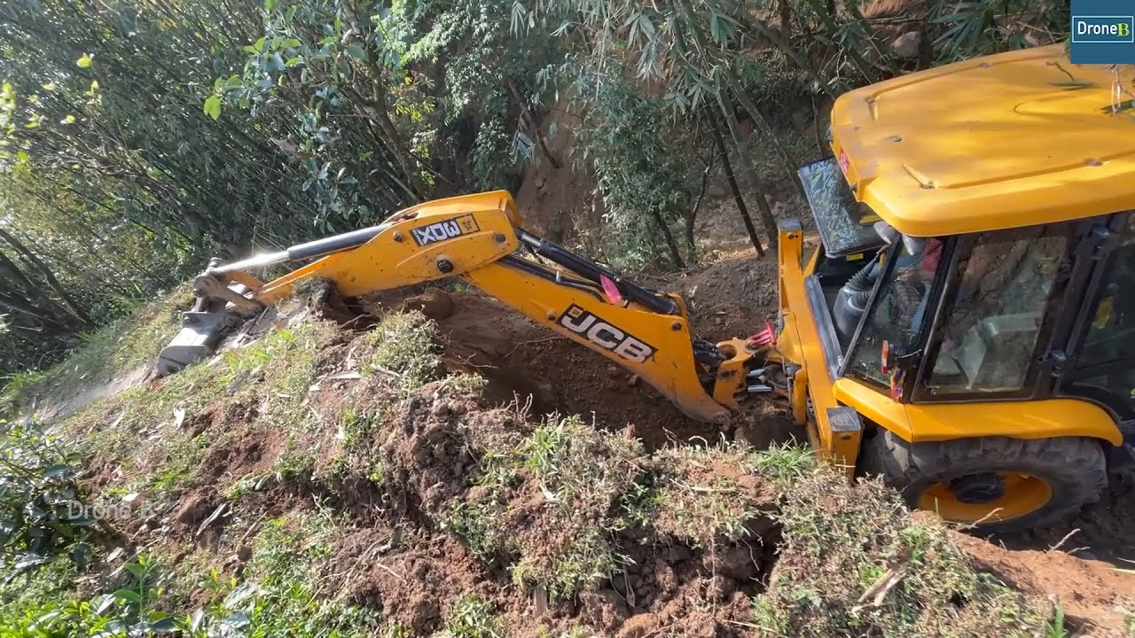 Hill Cutting for Mountain Village Narrow Road with JCB Backhoe