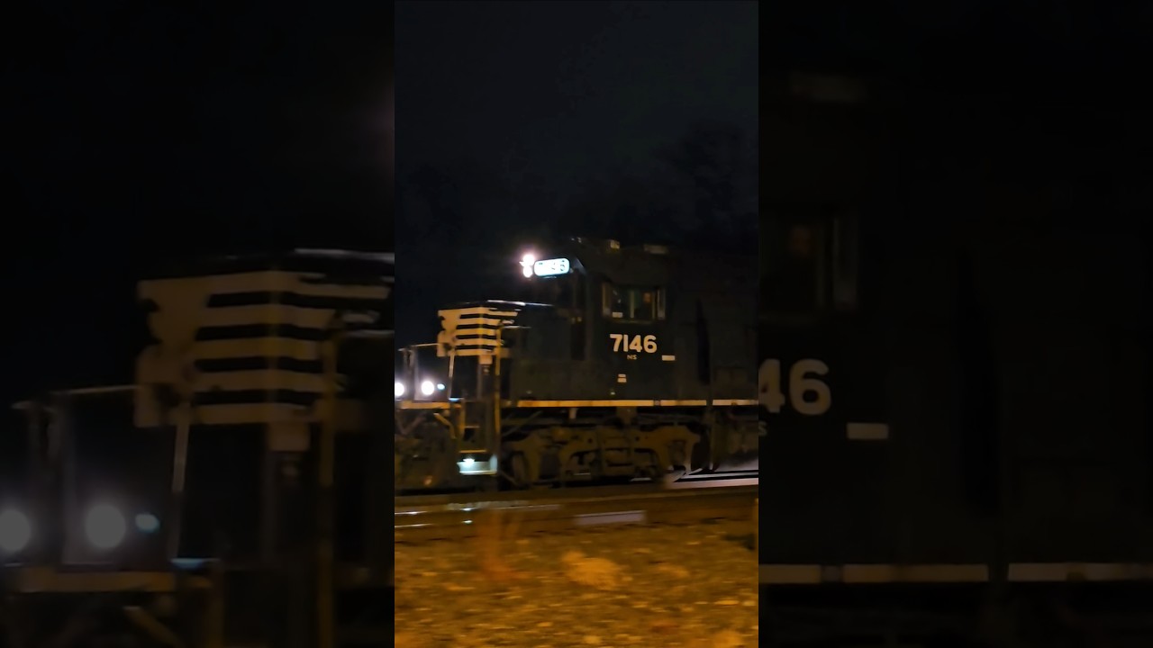 NS 7146 WB through Ogden Dunes IN 12-26-25