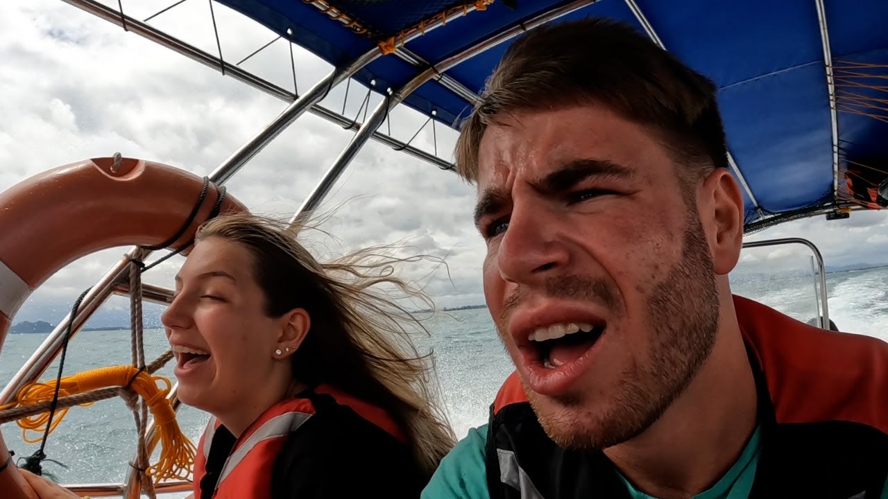 RIDICULOUSLY rough boat journey to the Perhentian Islands 🇲🇾