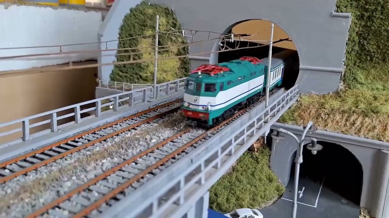 Transiti modellistici sul plastico ExpoTrain e reali di aprile 2024