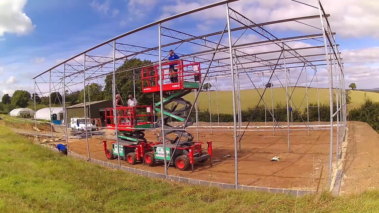 Commercial glasshouse construction