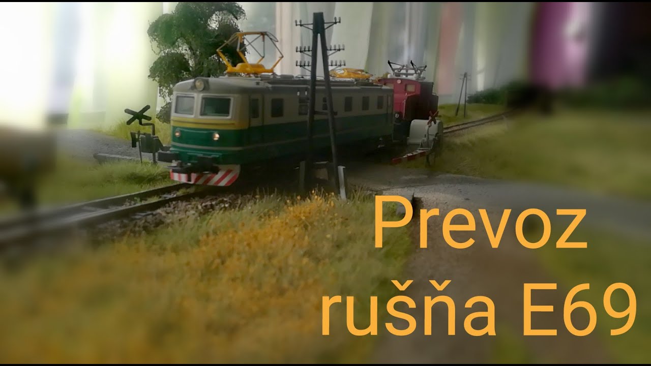 Modelová železnica Prevoz rušňa E69