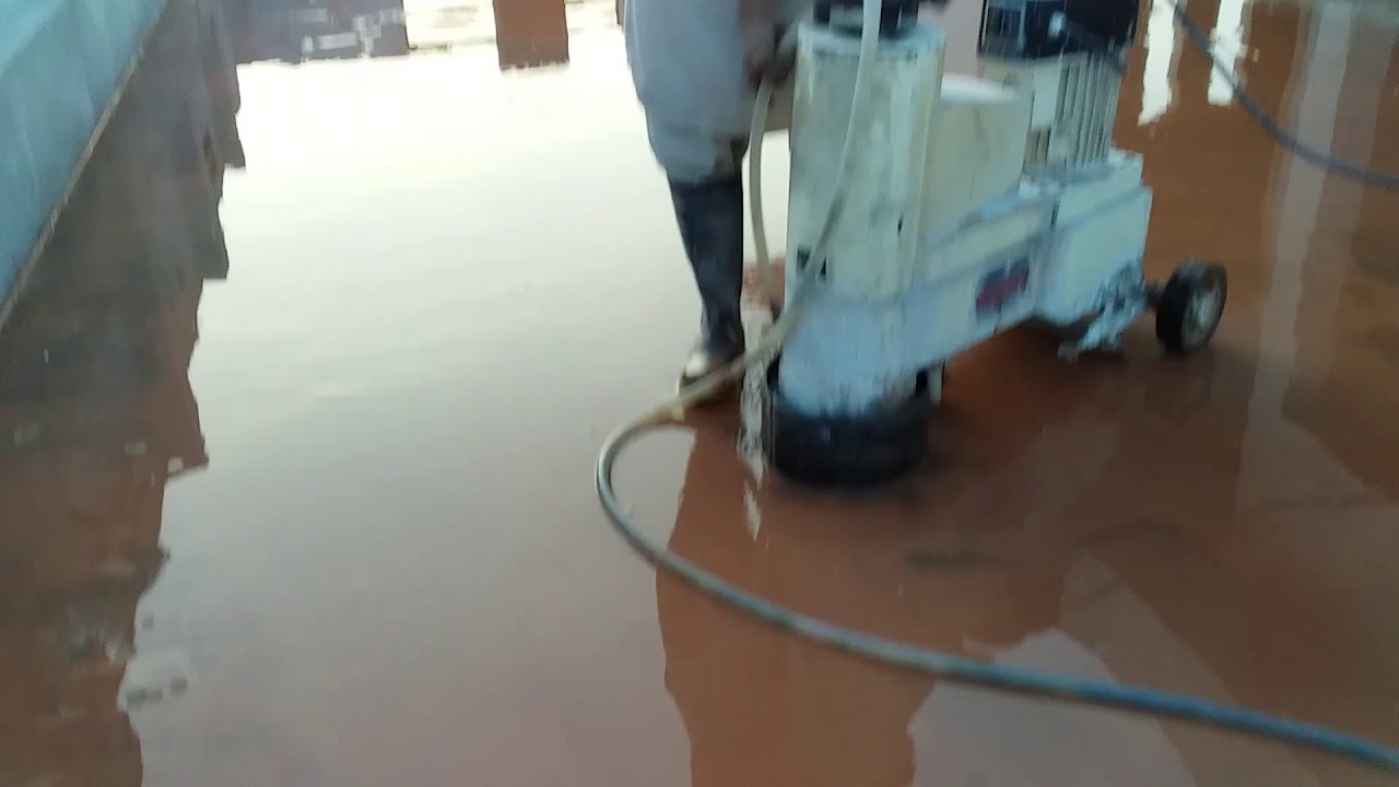 Aintoon Ke Farash Ki Ragrai/Tile Ragraee اینٹوں کے فرش کی رگڑائی