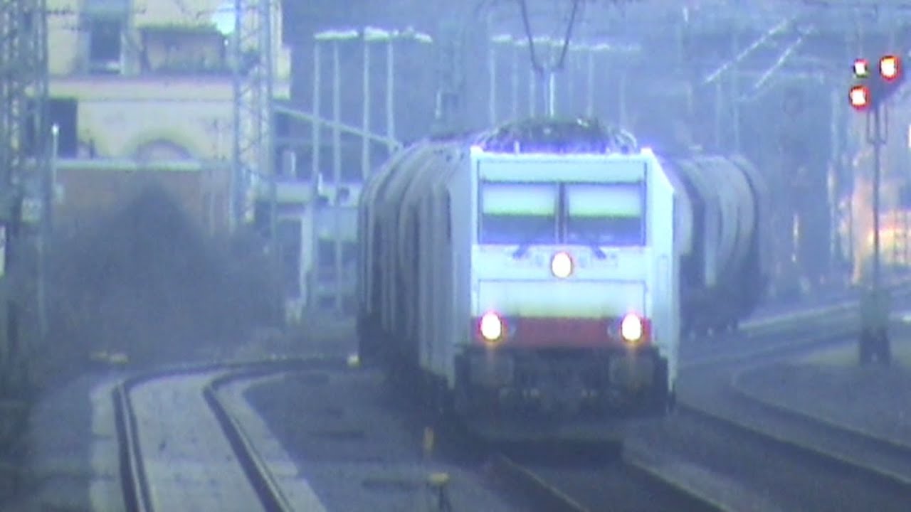 Züge bei Brohl Lützing am Rhein, 2x CB Rail E186, BR185, 5x BR101, BR146, 2x BR460
