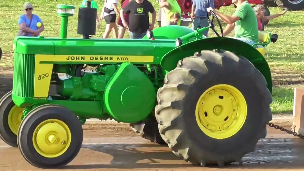 TRACTOR PULL, Pt.6 ANTIQUE (2025 Wright Co. Fair)