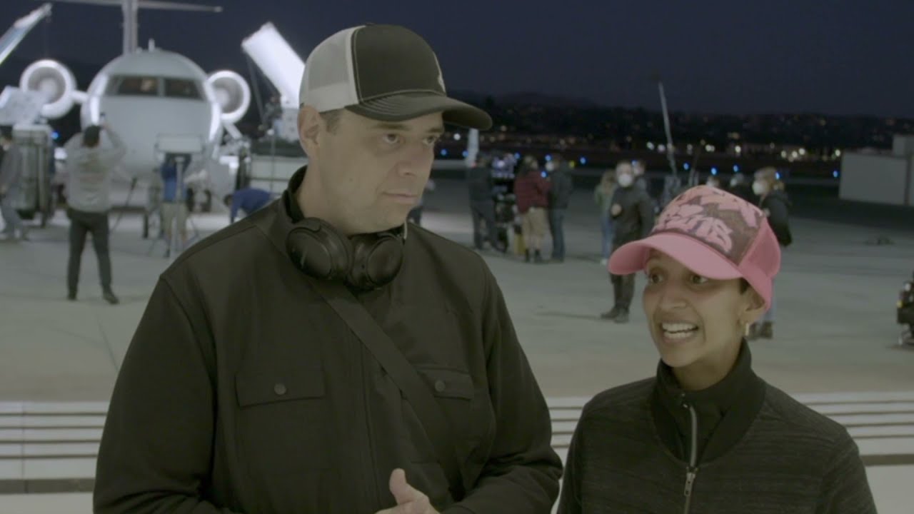 Aron Gaudet & Gita Pullapilly: QUEENPINS