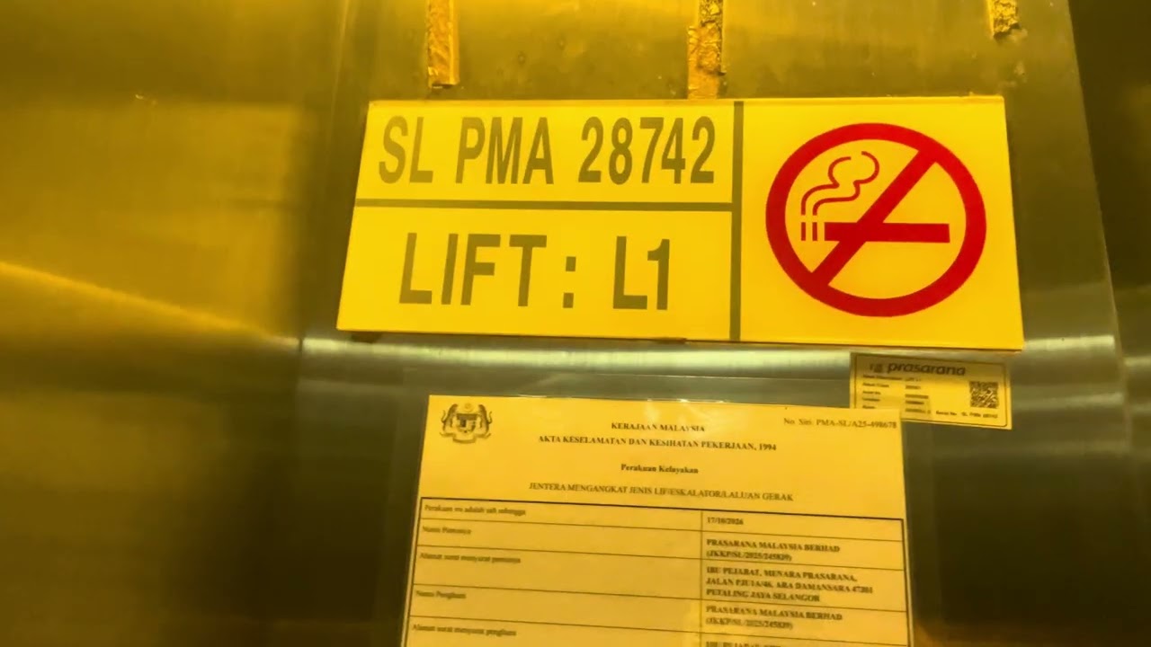 2x Mitsubishi lifts @ Kompleks Parkir Bertingkat LRT Gombak