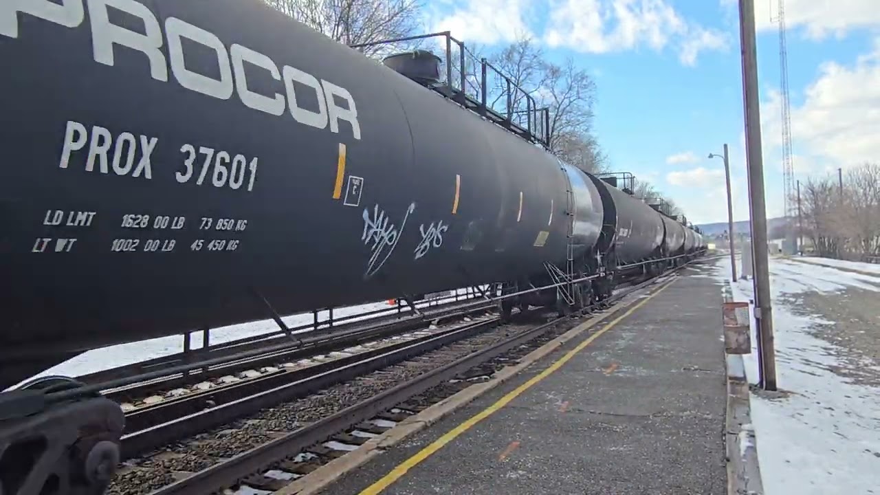 Norfolk Southern #3611 leads a 150 car manifest at Lewistown, PA (01/22/2026)