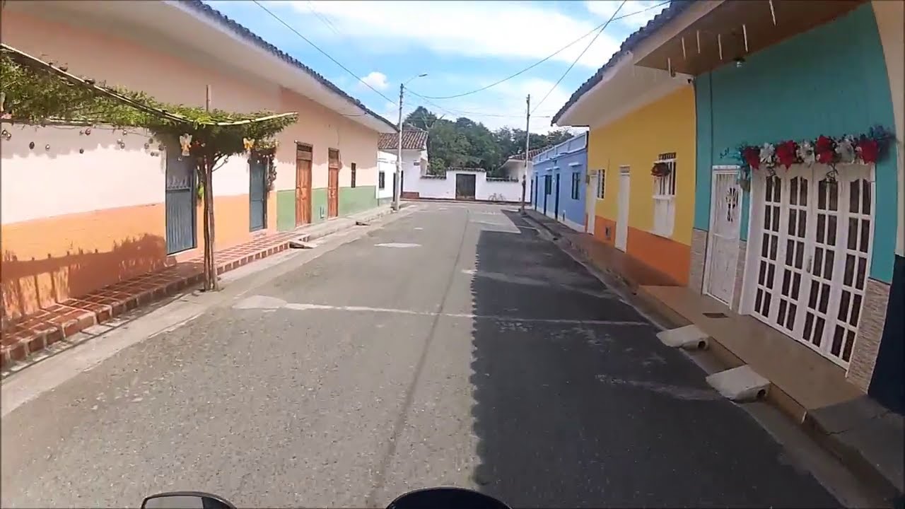 56 Bolívar - Valle del Cauca. tour en moto por Colombia