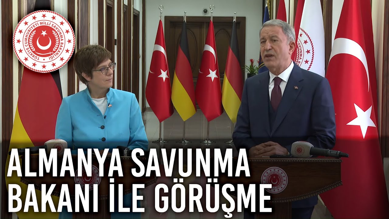 Bakan Akar, Almanya Savunma Bakanı Annegret Kramp-Karrenbauer ile Bir Araya Geldi