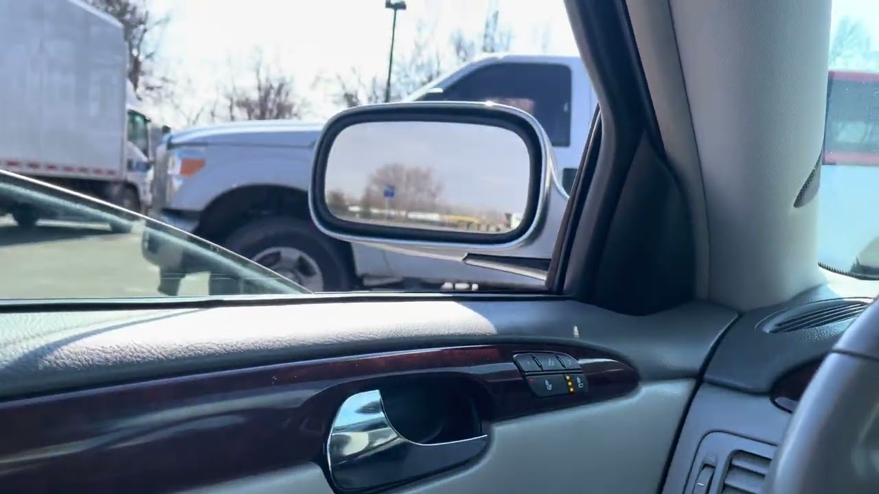 Buick Lucerne 2010 года