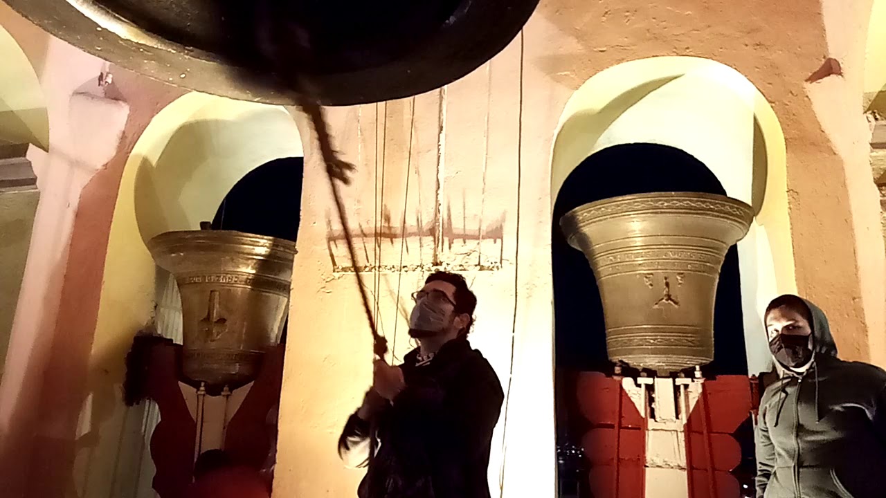 Toque de difunto templo de la Cruz Querétaro