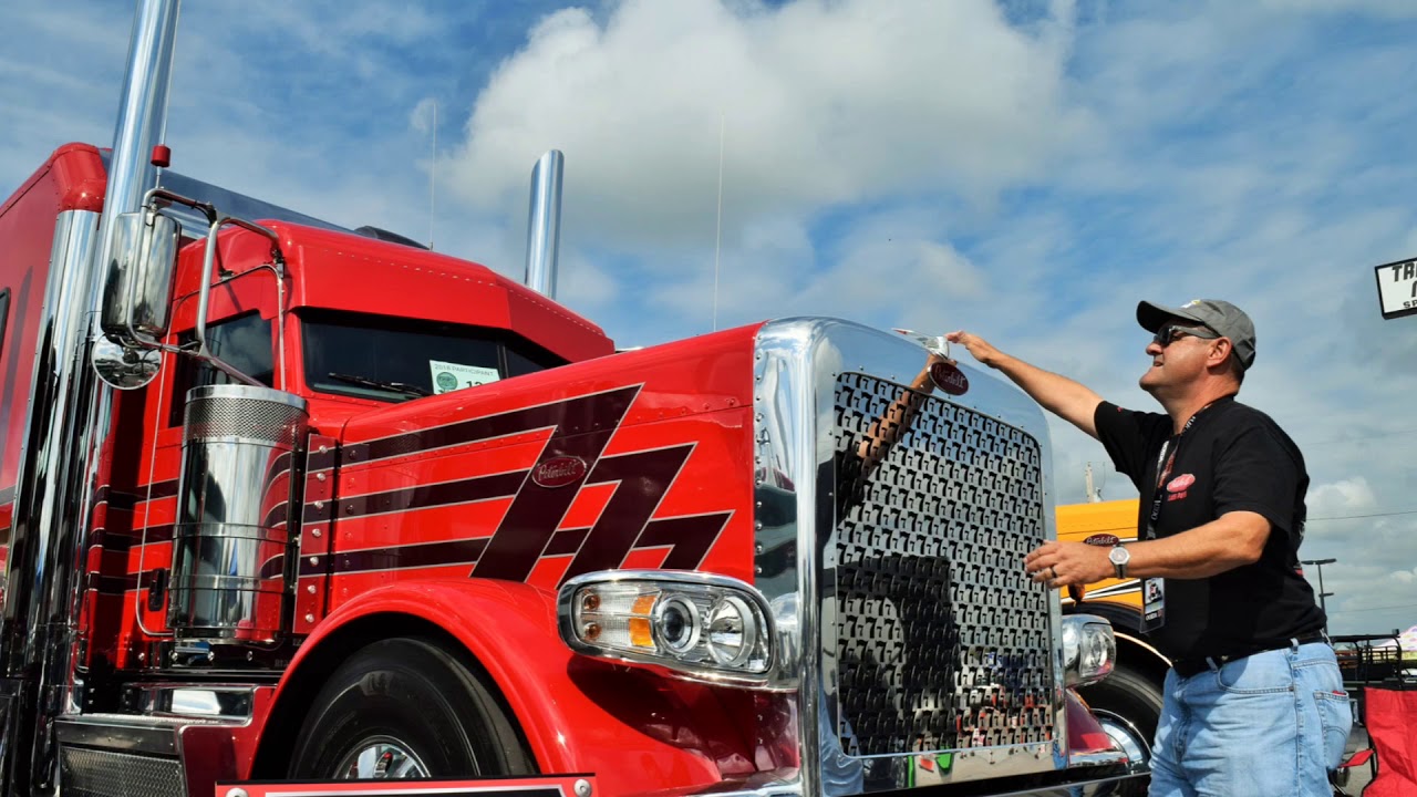 'Career gambler': A Paccar-powered 2018 389 with 124-inch ARI sleeper