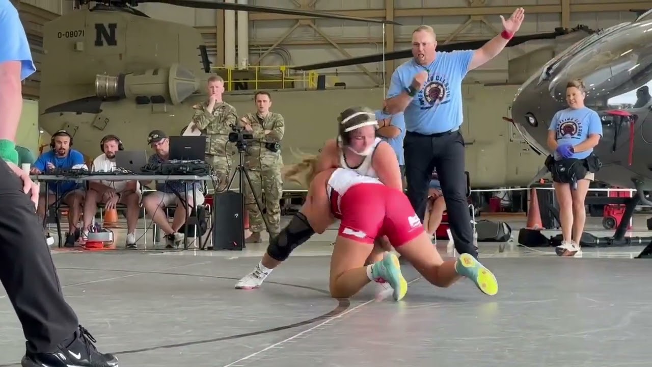 Lakeview's Lacy Lemburg defeats Bennington's Maycee Peacher at All-Star Dual