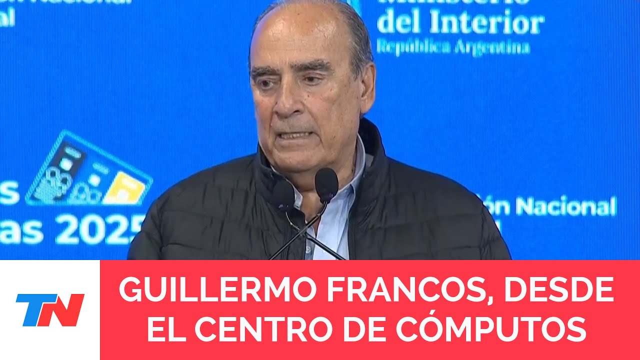 Francos habl&oacute; desde el centro de c&oacute;mputos: 