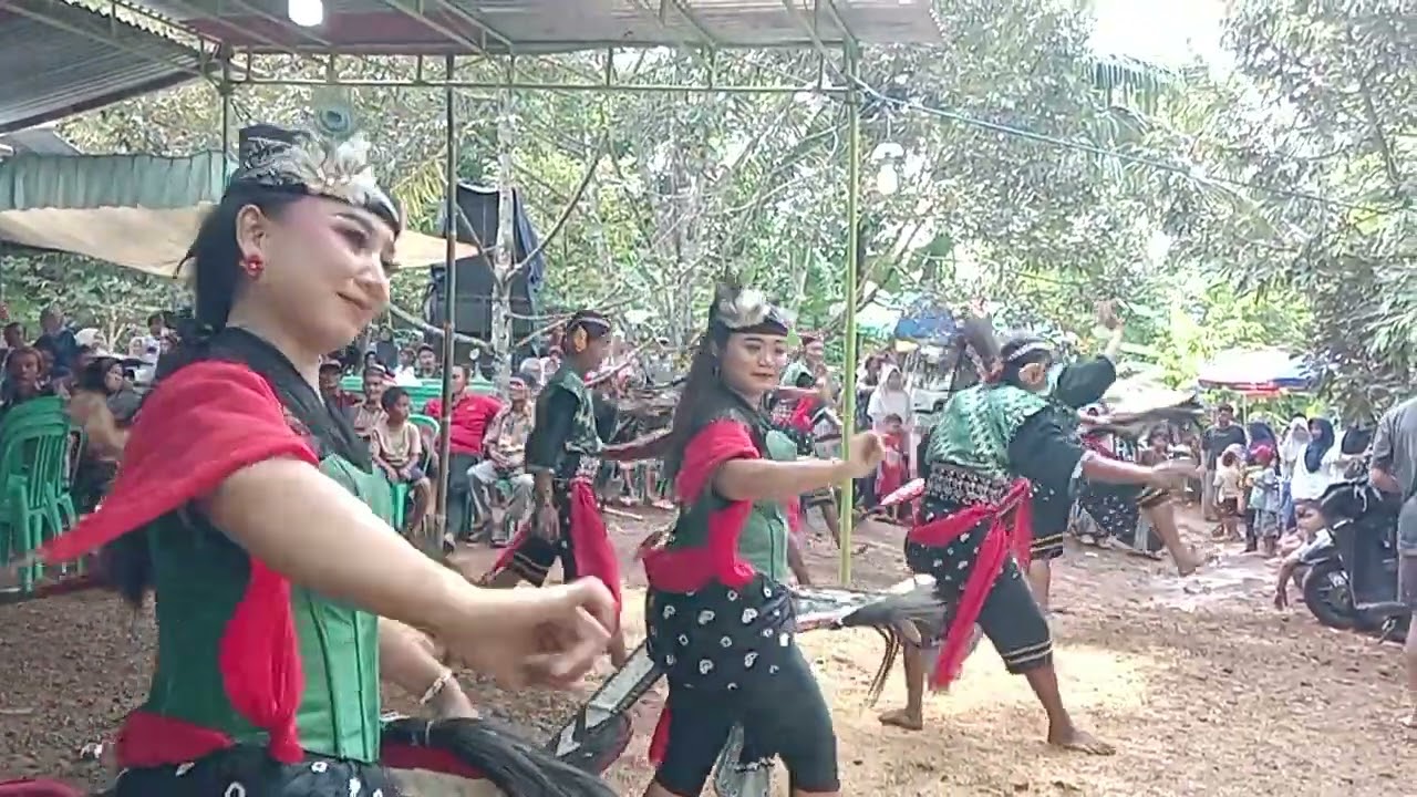 Tari PRAJURITAN 
