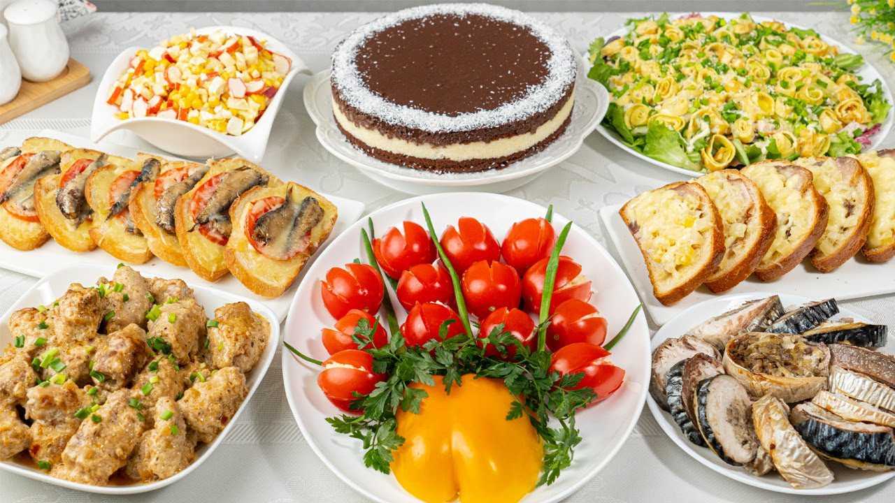 Стол на День Рождения! Салаты, бутерброды, закуски!
