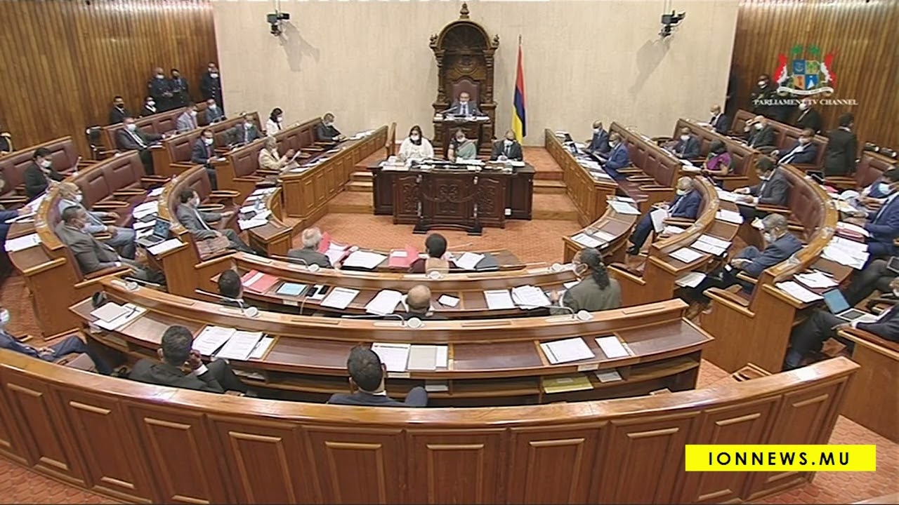 Спикер Фарада Аумера: «Не превращайте этот парламент в кино»