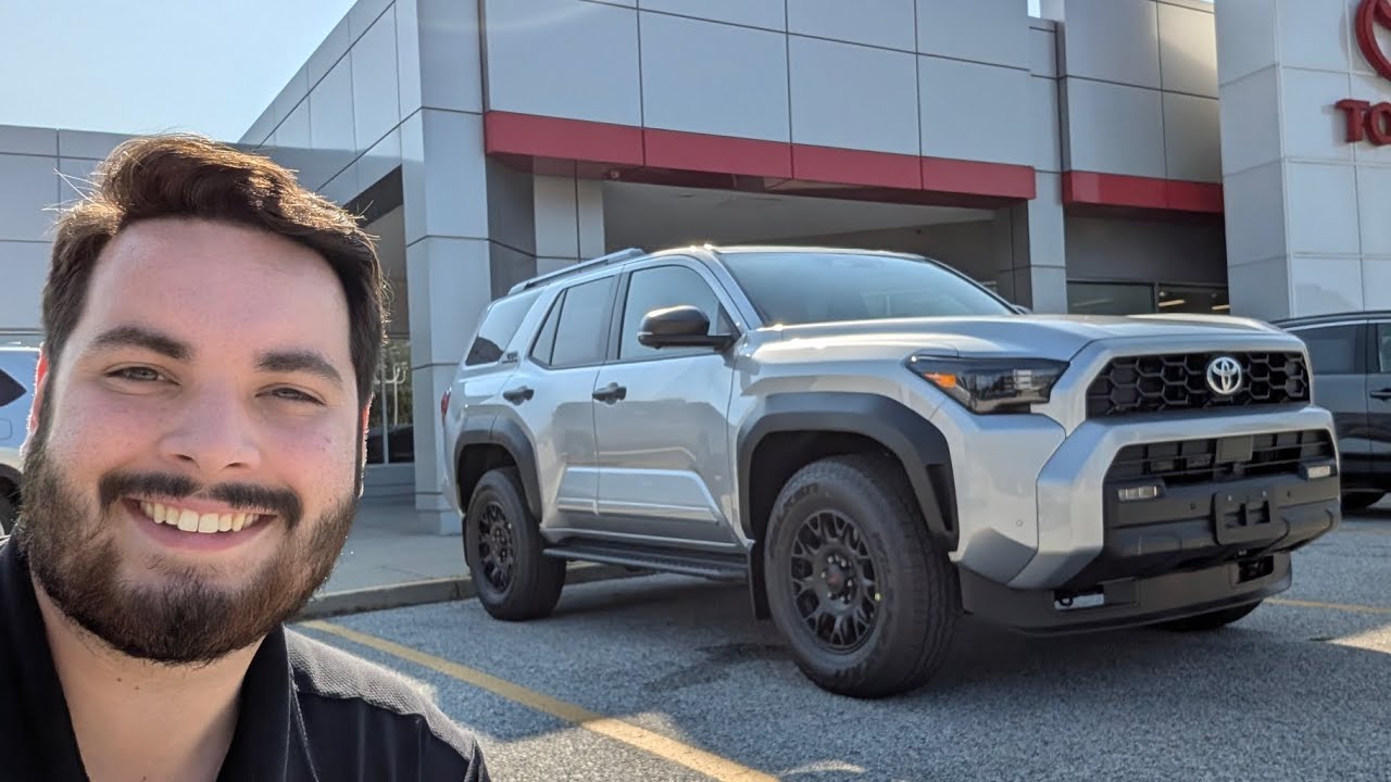 2025 4Runner TRD OFF-Road Premium in Cutting Edge Silver