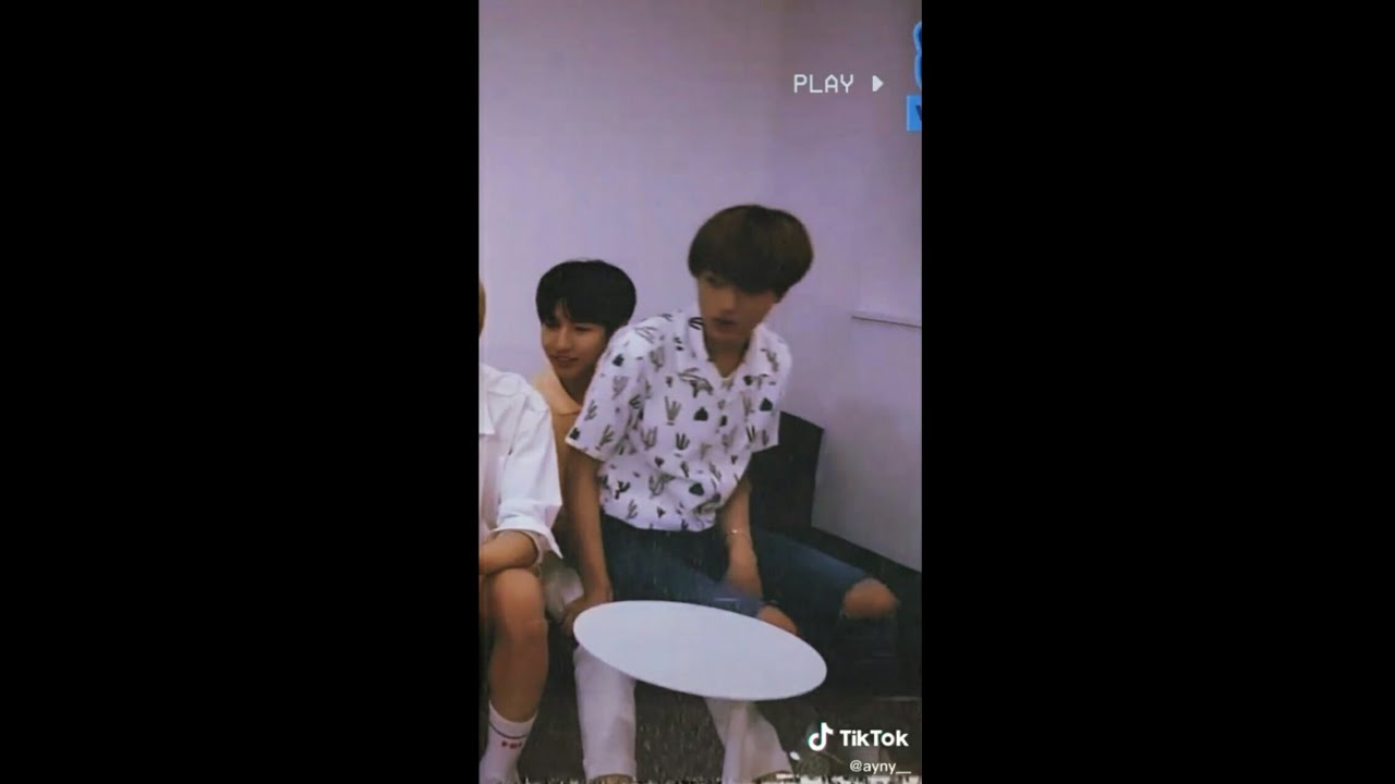 (Renhyuck) Renjun and Haechan sweet moments I found on tiktok