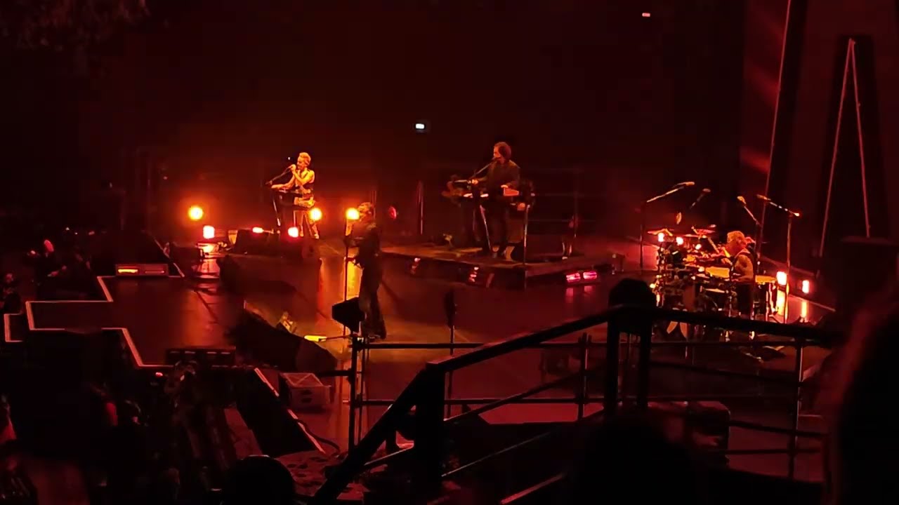 Depeche Mode - Policy of Truth (Live in Paris, France 2024 Accor Arena Bercy) 4K HD 60FPS