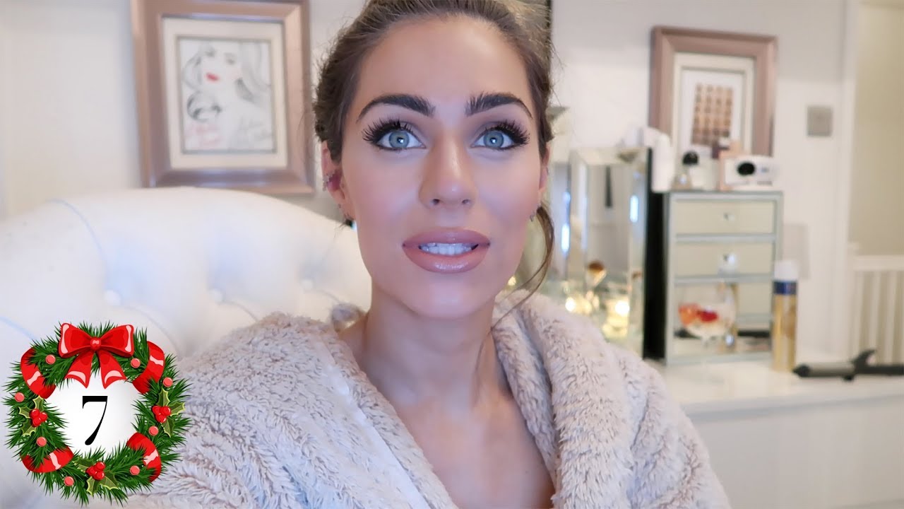 REAL LIFE CHRISTMAS PARTY / GOING OUT-OUT GET READY WITH ME | Vlogmas Day 7