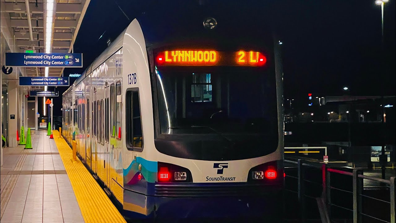 A ride on the Link 2 Line from (International District/Chinatown To Lynnwood City Center)
