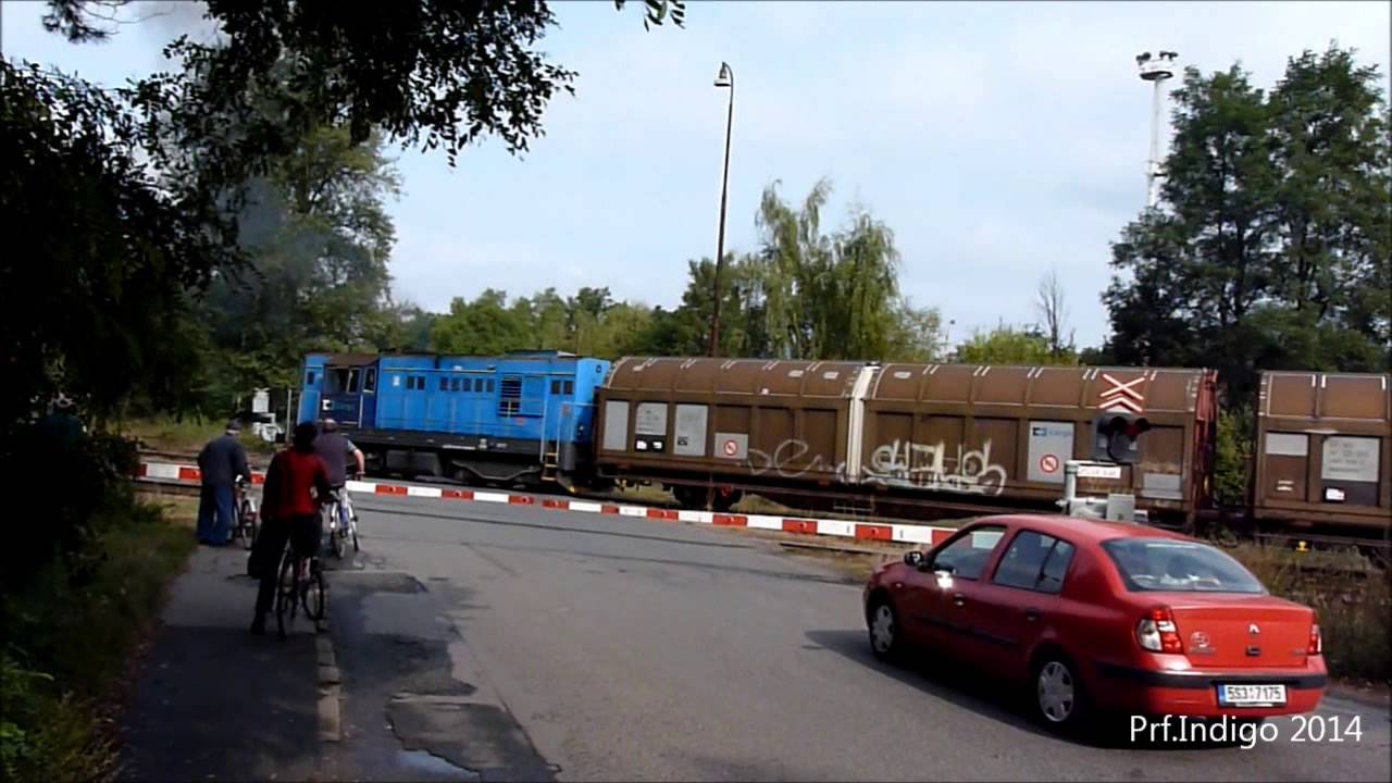 Závory AŽD 71 Neratovice (ul. Mládežnická)
