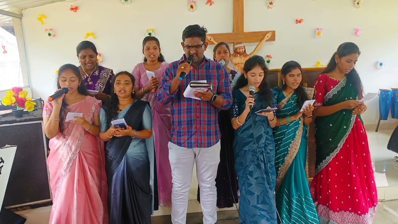 నీతో ఉంటే జీవితం Neetho unte Jeevitham singing by Divili Team 