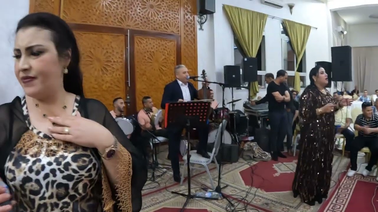  احوزار يبدع باغنية ميلانو ماشي. بلادي من ارض الهجرة الفقيه بن صالح