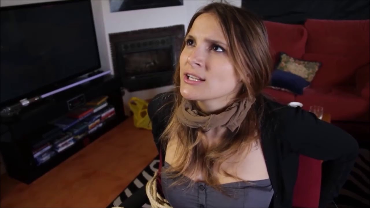 Spanish damsel in distress