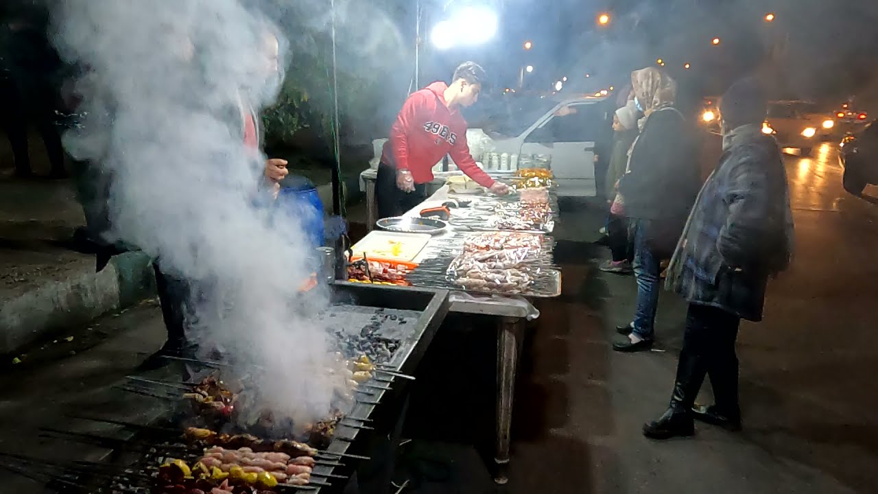 Barbecue in the middle of a busy street | Grilled liver|بهترین جگرکی خیابانی شیراز| Iran street food
