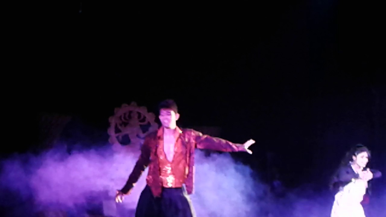 Awesome Dance On Bol Do Na Zara | Bapan | Dipanita