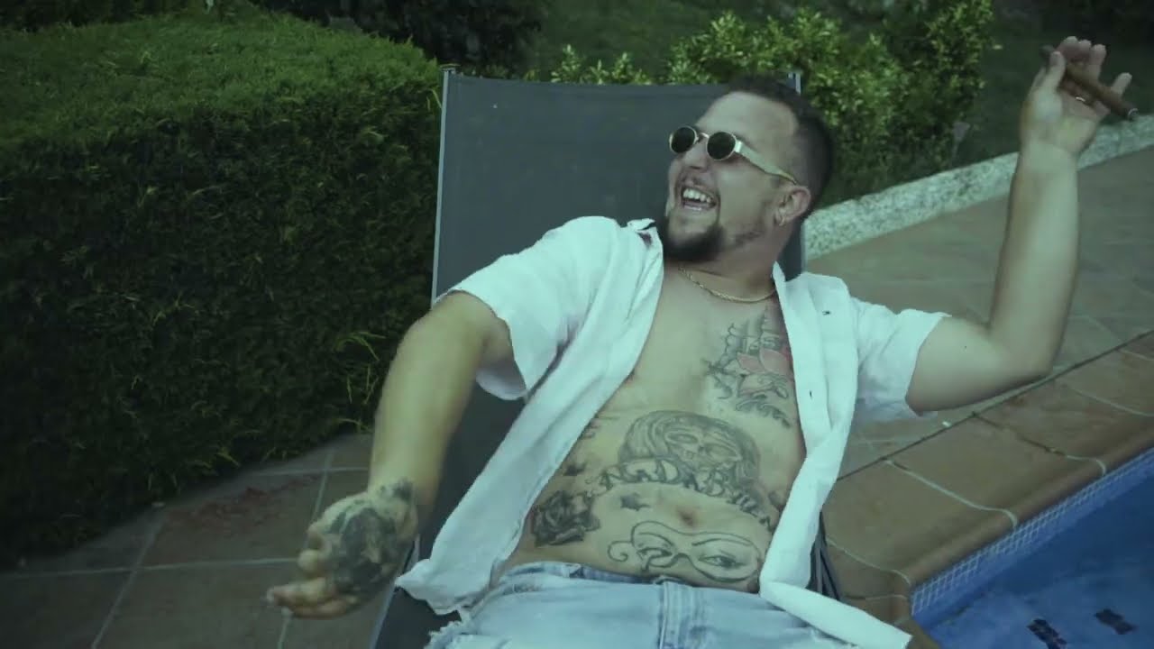 JASO930 -  PISTOLA O CUCHILLO  [VIDEOCLIP OFFICIAL] {PROD. THAJVILLE}