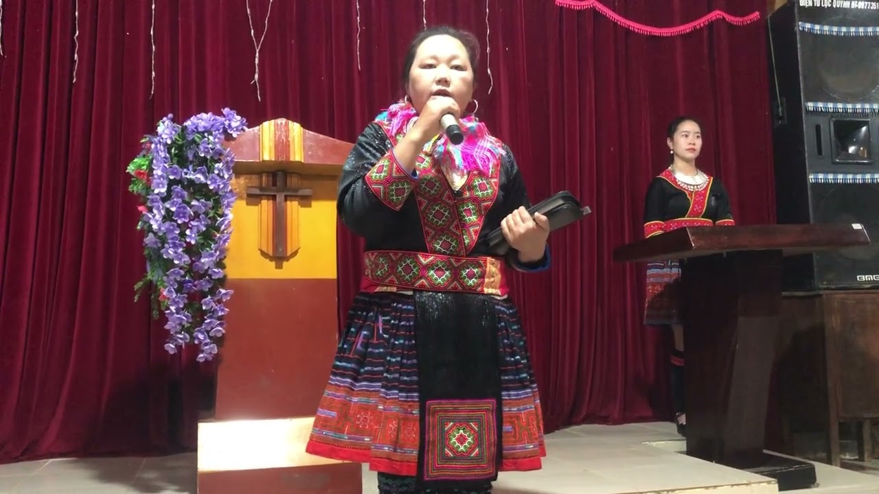 Las xalaus thiab tus Npluas nuj lub neej thaum tseem Ua neej nyob thiab thaum uas tuag mus lawm 
