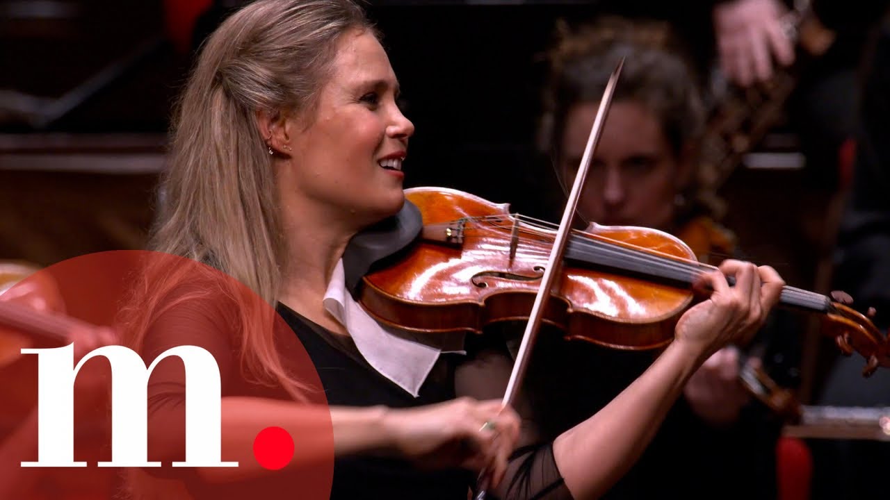 Leila Josefowicz with Susanna Mälkki perform Adams' Violin Concerto