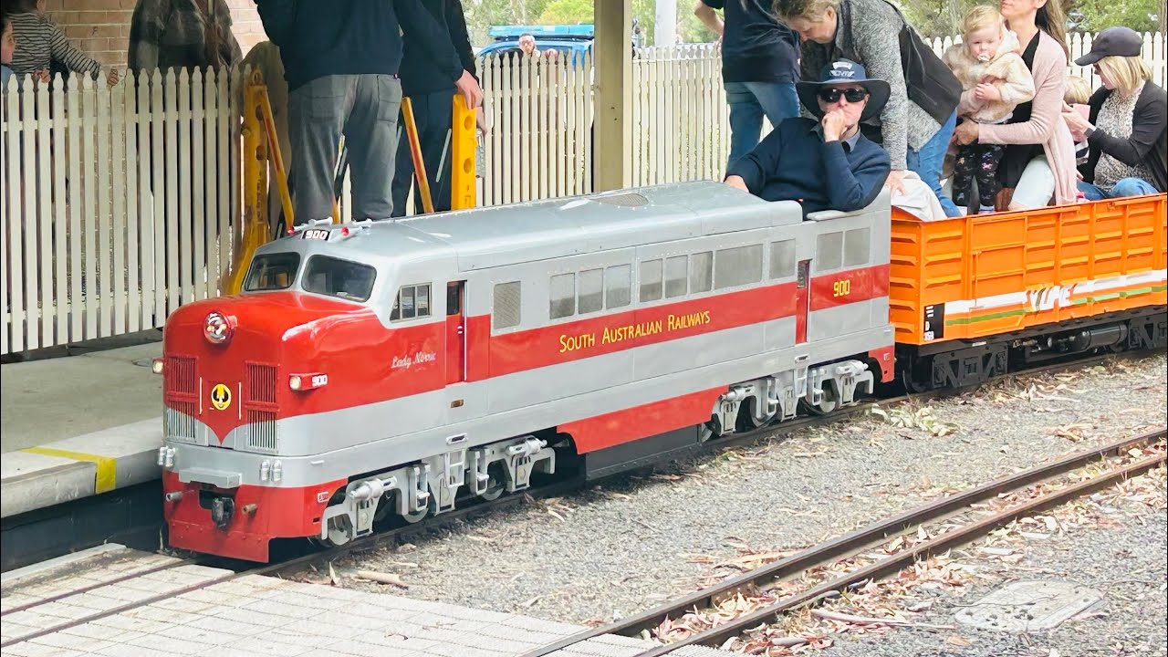 A trip around the Diamond creek railway