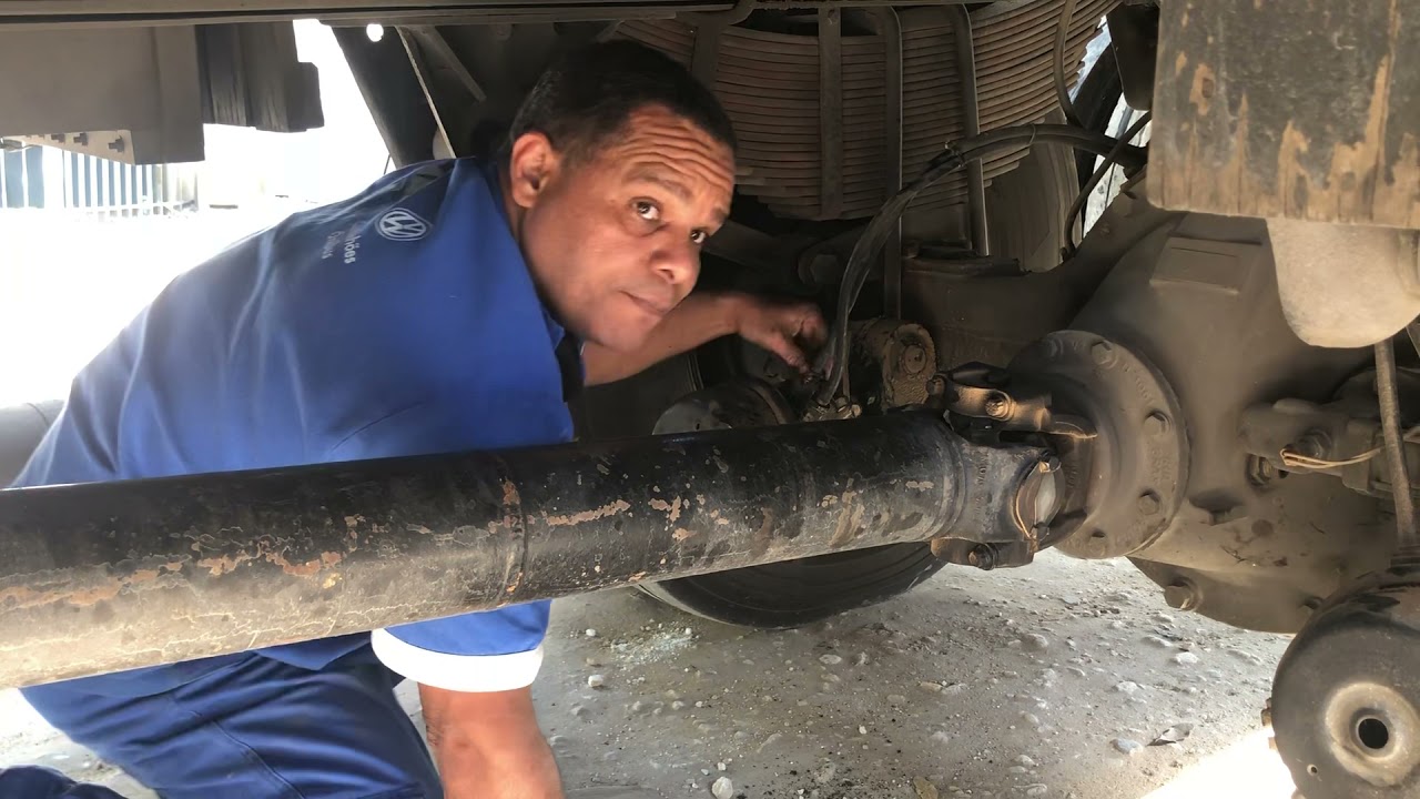 Caminhão travo as rodas (como liberar a roda travada com o diafragma furado)