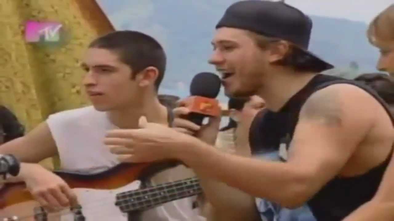 Luau MTV_ Charlie Brown Jr_ [1999]_(NOFX_Together On The Sand)